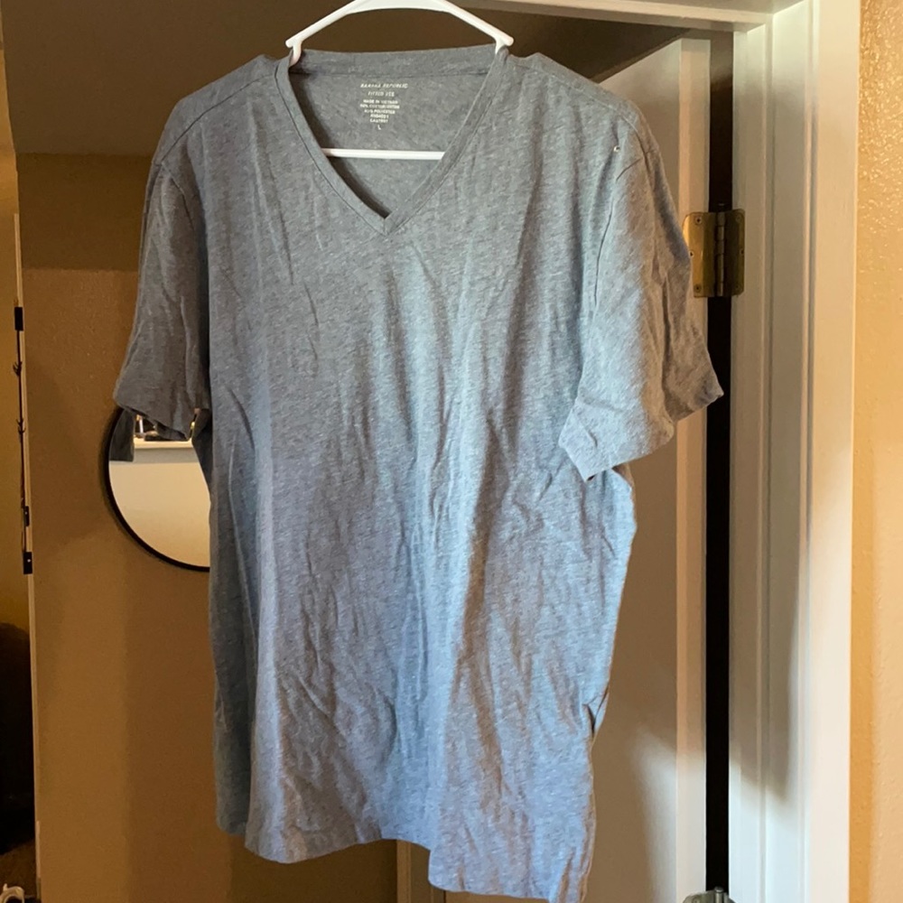 Banana republic V neck T